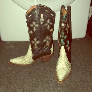 Ferrini boots snip toe